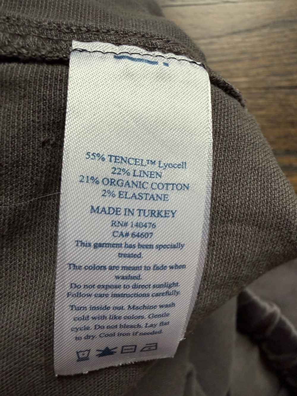 Faherty soft pants - Picture 2 of 3